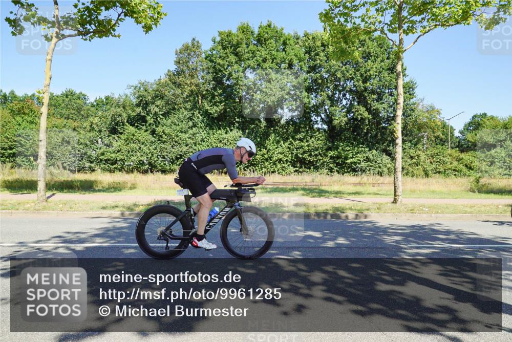 09.08.2026 - GEWOBA Citytriathlon Bremen Michael Burmester http://msf.ph/oto/9961285 09.08.2026 13:09:20 Radfahren 724, 795, 826, 1103, 1114, 1143 meine-sportfotos.de