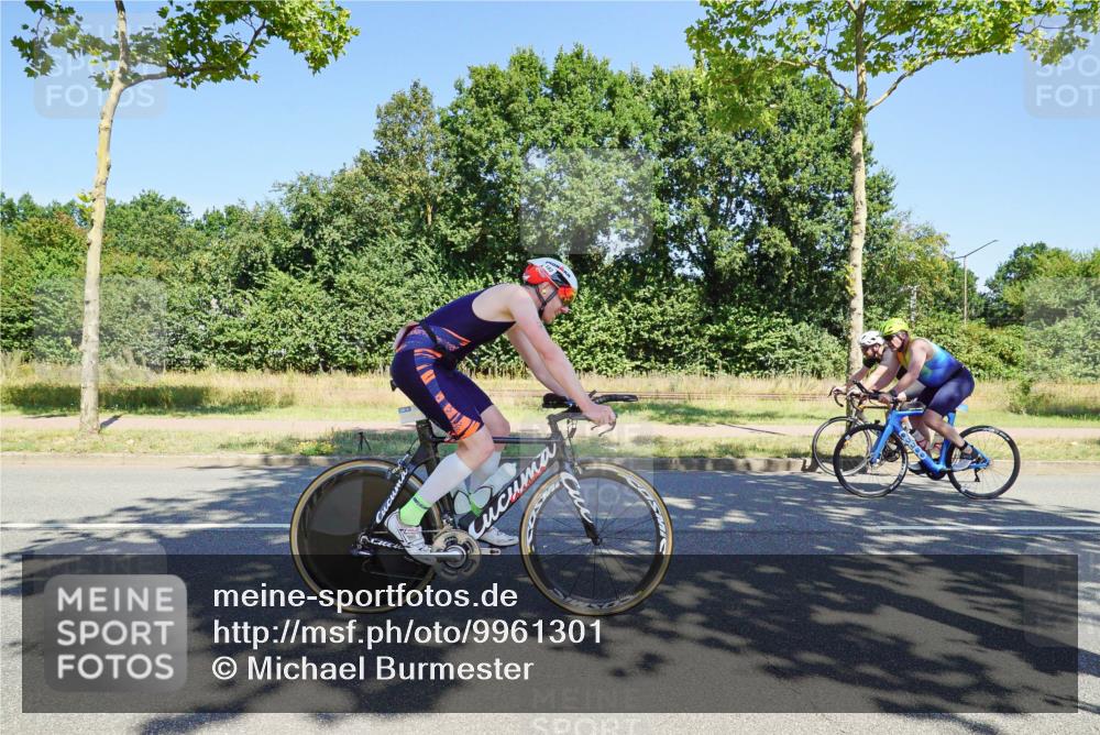 09.08.2026 - GEWOBA Citytriathlon Bremen Michael Burmester http://msf.ph/oto/9961301 09.08.2026 13:09:53 Radfahren 739, 799, 822, 880, 914, 947, 963, 1009, 1013, 1129, 1141 meine-sportfotos.de