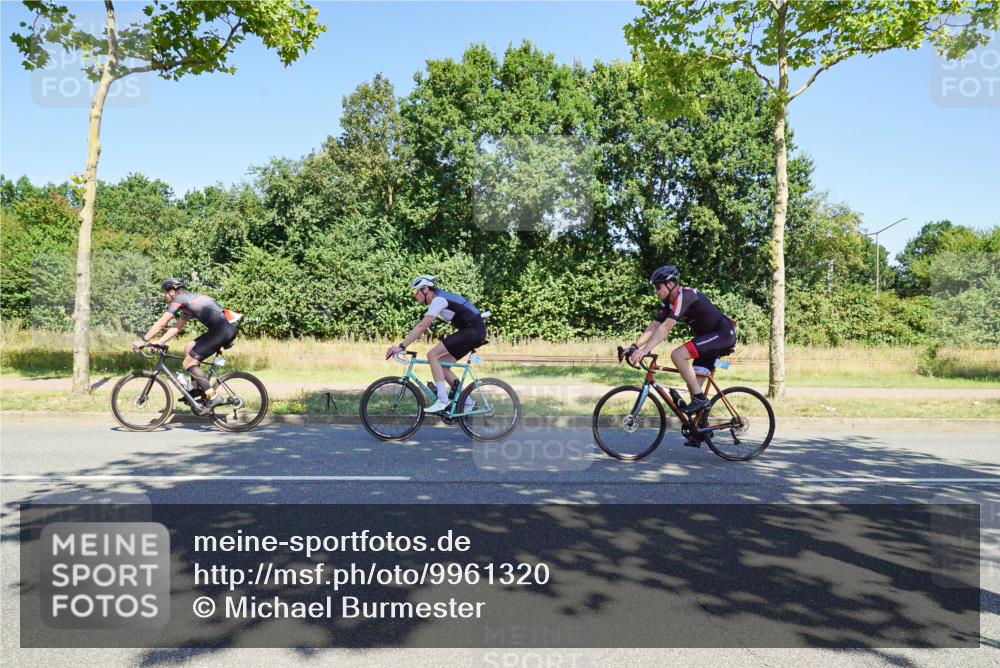 09.08.2026 - GEWOBA Citytriathlon Bremen Michael Burmester http://msf.ph/oto/9961320 09.08.2026 13:10:29 Radfahren 748 meine-sportfotos.de