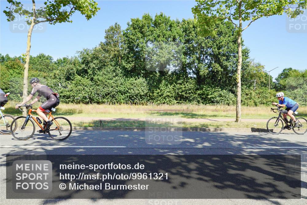 09.08.2026 - GEWOBA Citytriathlon Bremen Michael Burmester http://msf.ph/oto/9961321 09.08.2026 13:10:30 Radfahren 748 meine-sportfotos.de