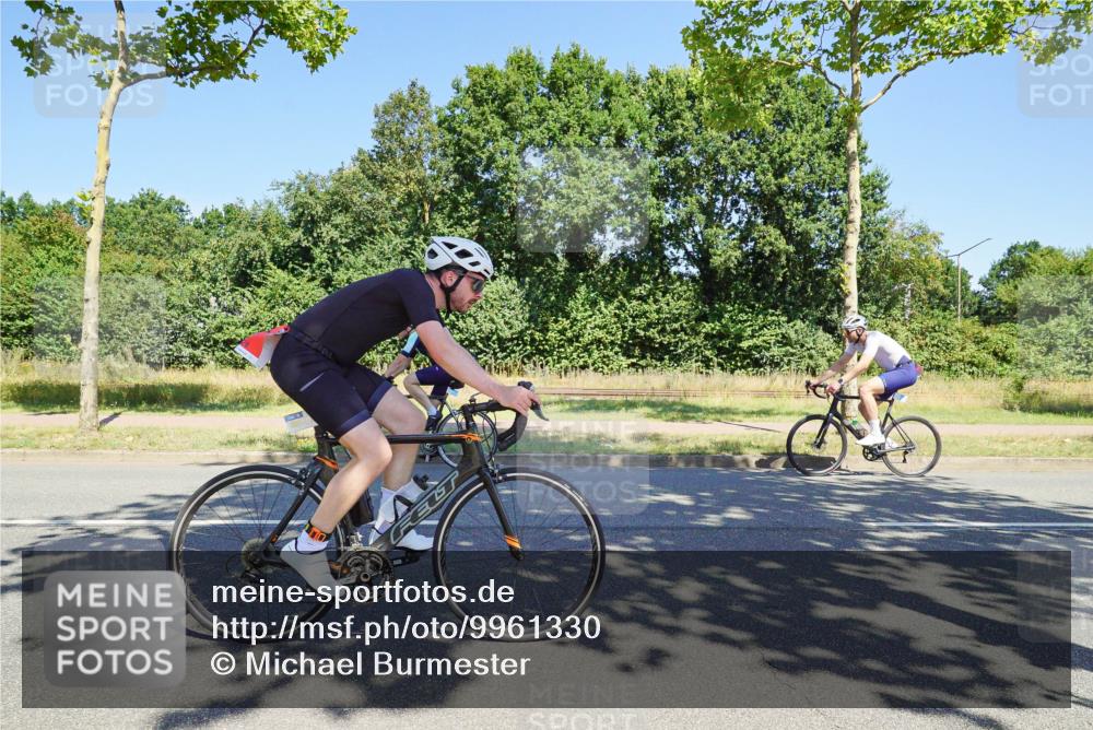 09.08.2026 - GEWOBA Citytriathlon Bremen Michael Burmester http://msf.ph/oto/9961330 09.08.2026 13:10:45 Radfahren 598, 716, 717, 750, 823, 967 meine-sportfotos.de