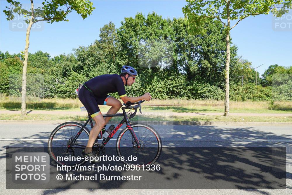 09.08.2026 - GEWOBA Citytriathlon Bremen Michael Burmester http://msf.ph/oto/9961336 09.08.2026 13:10:52 Radfahren 598, 615, 716, 717, 750, 794, 823, 964, 967, 993 meine-sportfotos.de