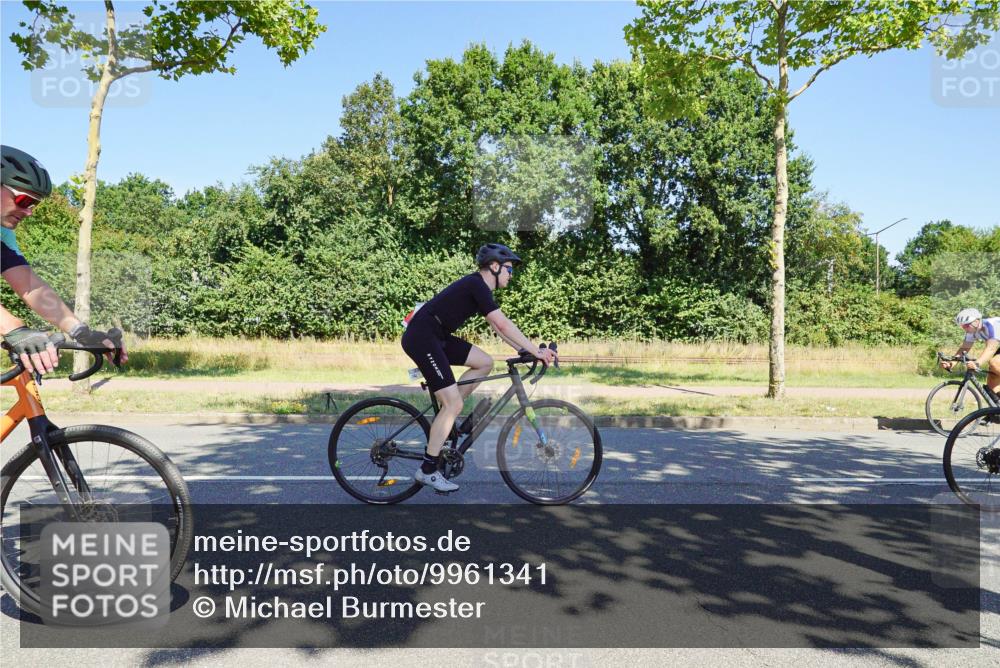 09.08.2026 - GEWOBA Citytriathlon Bremen Michael Burmester http://msf.ph/oto/9961341 09.08.2026 13:11:00 Radfahren 598, 600, 615, 749, 750, 794, 884, 964, 993 meine-sportfotos.de