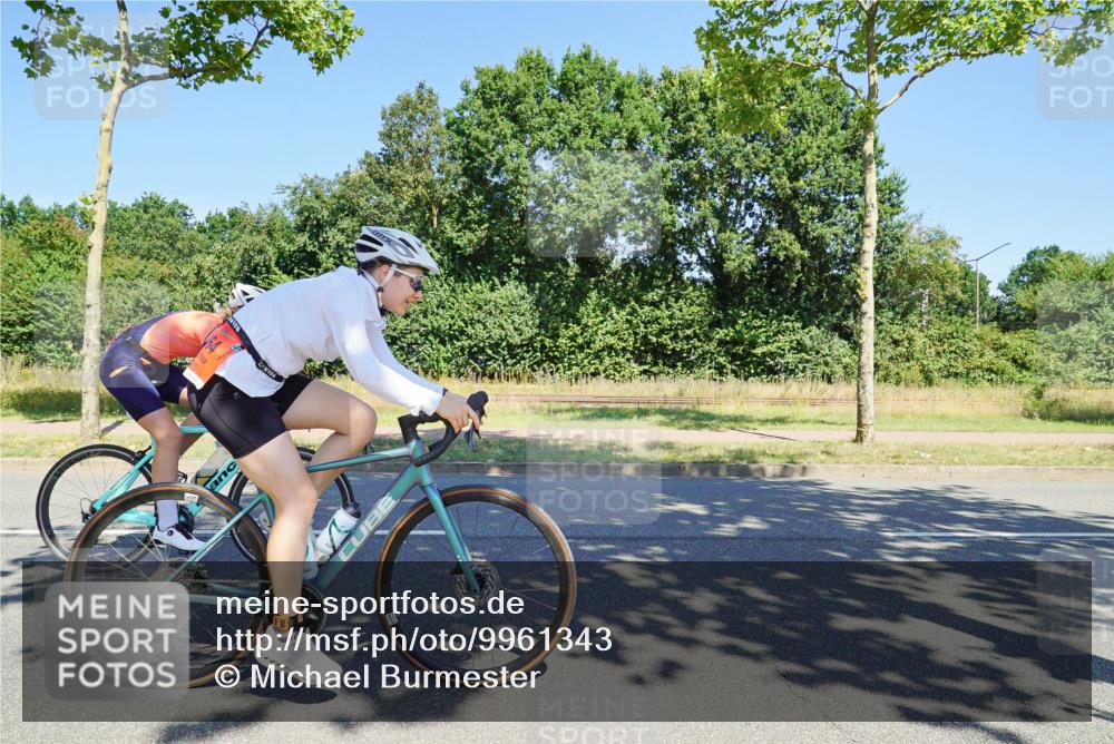 09.08.2026 - GEWOBA Citytriathlon Bremen Michael Burmester http://msf.ph/oto/9961343 09.08.2026 13:11:03 Radfahren 555, 600, 615, 679, 749, 750, 794, 884, 964, 993 meine-sportfotos.de