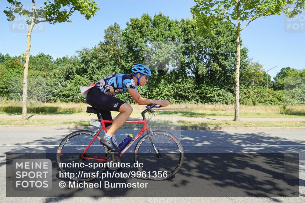 09.08.2026 - GEWOBA Citytriathlon Bremen Michael Burmester http://msf.ph/oto/9961356 09.08.2026 13:11:19 Radfahren 555, 566, 596, 600, 639, 679, 728, 788, 792, 814 meine-sportfotos.de