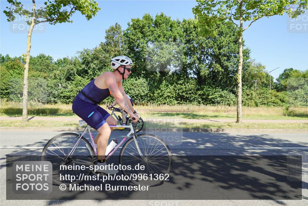09.08.2026 - GEWOBA Citytriathlon Bremen Michael Burmester http://msf.ph/oto/9961362 09.08.2026 13:11:29 Radfahren 566, 582, 606, 611, 639, 655, 728, 788, 790, 792, 814, 869, 901 meine-sportfotos.de