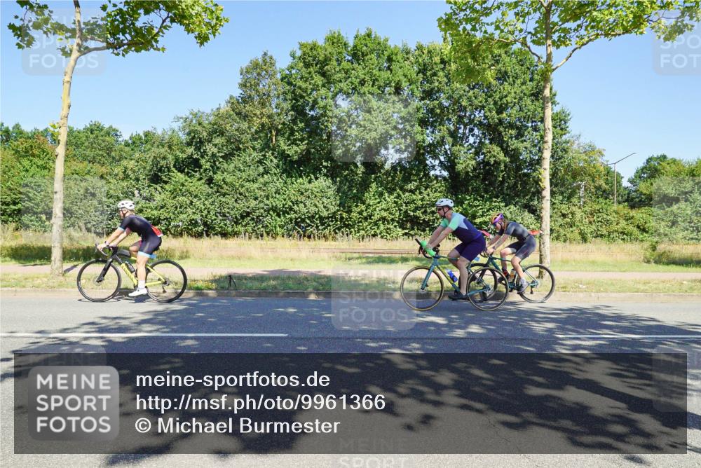 09.08.2026 - GEWOBA Citytriathlon Bremen Michael Burmester http://msf.ph/oto/9961366 09.08.2026 13:11:32 Radfahren 566, 582, 606, 611, 655, 788, 790, 869, 901 meine-sportfotos.de