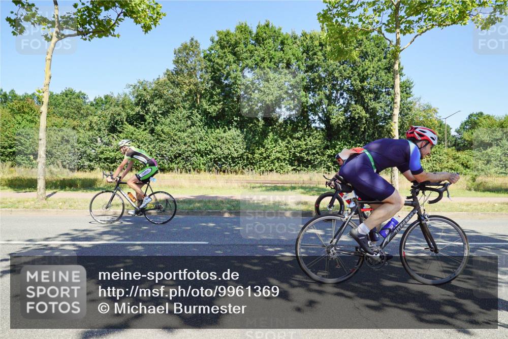 09.08.2026 - GEWOBA Citytriathlon Bremen Michael Burmester http://msf.ph/oto/9961369 09.08.2026 13:11:35 Radfahren 582, 606, 611, 655, 790, 869, 901 meine-sportfotos.de