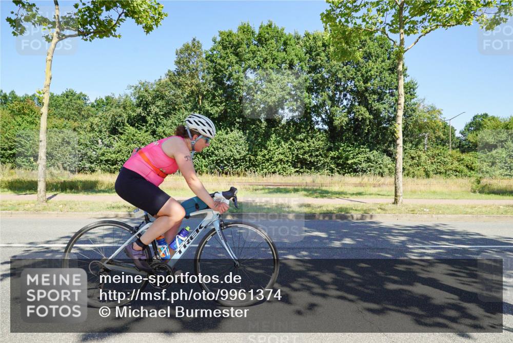 09.08.2026 - GEWOBA Citytriathlon Bremen Michael Burmester http://msf.ph/oto/9961374 09.08.2026 13:11:39 Radfahren 582, 606, 609, 611, 655, 726, 790, 869, 901, 990 meine-sportfotos.de