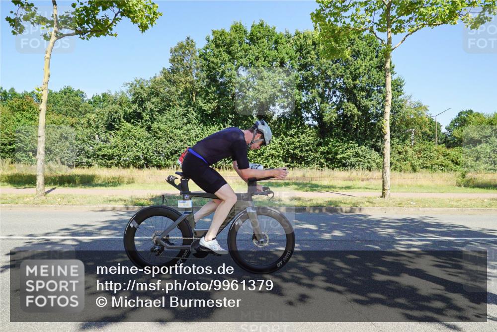 09.08.2026 - GEWOBA Citytriathlon Bremen Michael Burmester http://msf.ph/oto/9961379 09.08.2026 13:11:54 Radfahren 609, 726, 783, 855, 867, 990, 1119 meine-sportfotos.de