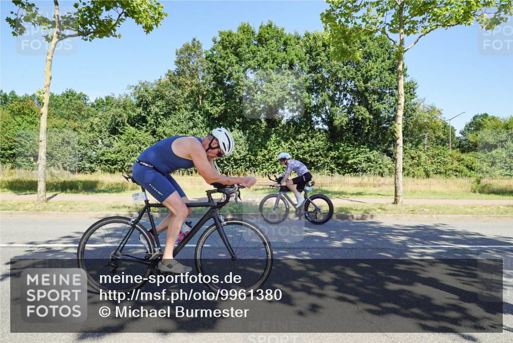 09.08.2026 - GEWOBA Citytriathlon Bremen Michael Burmester http://msf.ph/oto/9961380 09.08.2026 13:11:56 Radfahren 609, 726, 783, 848, 855, 867, 990, 1119 meine-sportfotos.de
