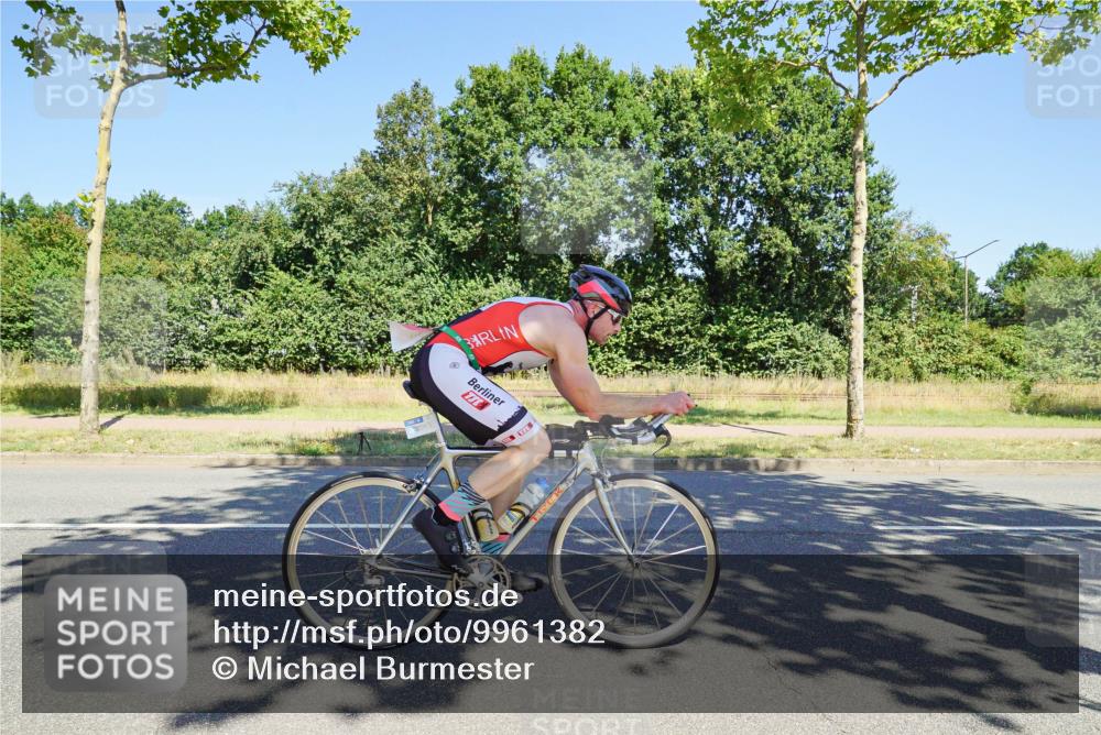 09.08.2026 - GEWOBA Citytriathlon Bremen Michael Burmester http://msf.ph/oto/9961382 09.08.2026 13:11:58 Radfahren 783, 848, 855, 867, 1119 meine-sportfotos.de