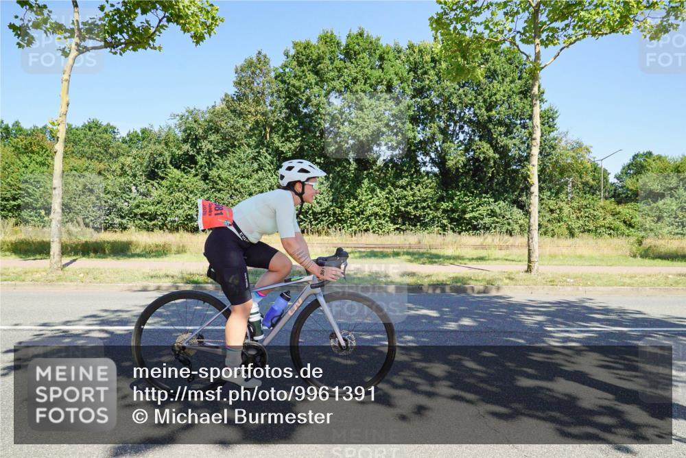 09.08.2026 - GEWOBA Citytriathlon Bremen Michael Burmester http://msf.ph/oto/9961391 09.08.2026 13:12:17 Radfahren 636, 638, 745, 758, 781, 812, 861, 909, 935, 981, 1015 meine-sportfotos.de