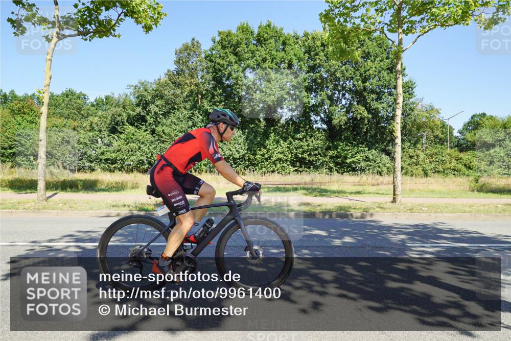 09.08.2026 - GEWOBA Citytriathlon Bremen Michael Burmester http://msf.ph/oto/9961400 09.08.2026 13:12:26 Radfahren 552, 636, 638, 744, 745, 758, 781, 816, 846, 861, 864, 895, 909, 911, 935, 981, 1015, 1019, 1111 meine-sportfotos.de