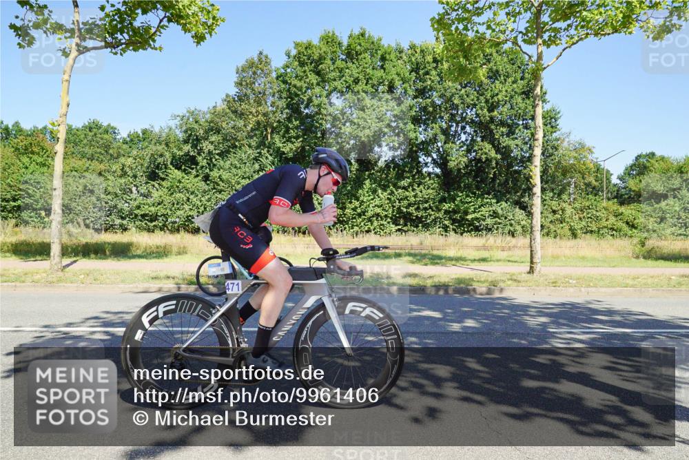 09.08.2026 - GEWOBA Citytriathlon Bremen Michael Burmester http://msf.ph/oto/9961406 09.08.2026 13:12:31 Radfahren 552, 636, 638, 744, 745, 758, 816, 846, 861, 864, 895, 909, 911, 935, 981, 1015, 1019, 1111 meine-sportfotos.de
