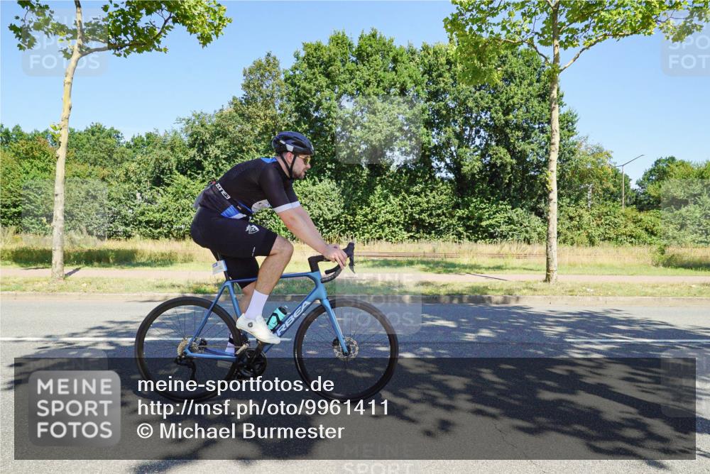 09.08.2026 - GEWOBA Citytriathlon Bremen Michael Burmester http://msf.ph/oto/9961411 09.08.2026 13:12:50 Radfahren 804, 960, 1006, 1142 meine-sportfotos.de