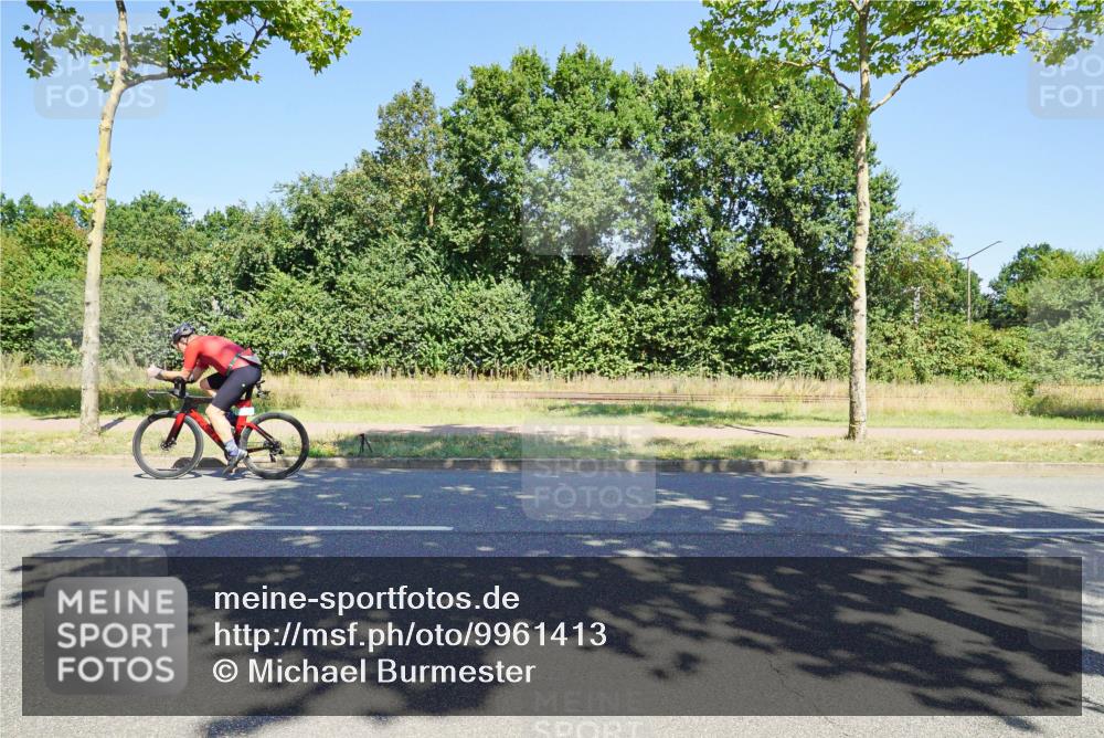 09.08.2026 - GEWOBA Citytriathlon Bremen Michael Burmester http://msf.ph/oto/9961413 09.08.2026 13:12:53 Radfahren 804, 960, 1006, 1138, 1142 meine-sportfotos.de