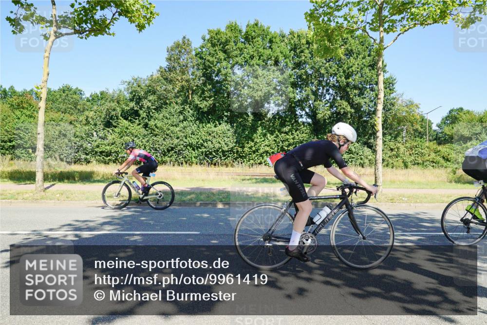 09.08.2026 - GEWOBA Citytriathlon Bremen Michael Burmester http://msf.ph/oto/9961419 09.08.2026 13:13:04 Radfahren 804, 939, 1006, 1118, 1138 meine-sportfotos.de