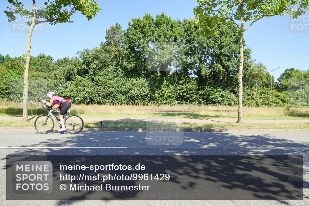 09.08.2026 - GEWOBA Citytriathlon Bremen Michael Burmester http://msf.ph/oto/9961429 09.08.2026 13:13:31 Radfahren 568, 759, 871, 920, 921, 982 meine-sportfotos.de