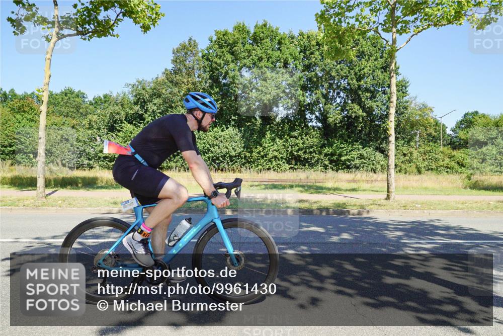 09.08.2026 - GEWOBA Citytriathlon Bremen Michael Burmester http://msf.ph/oto/9961430 09.08.2026 13:13:38 Radfahren 568, 759, 871, 1156 meine-sportfotos.de