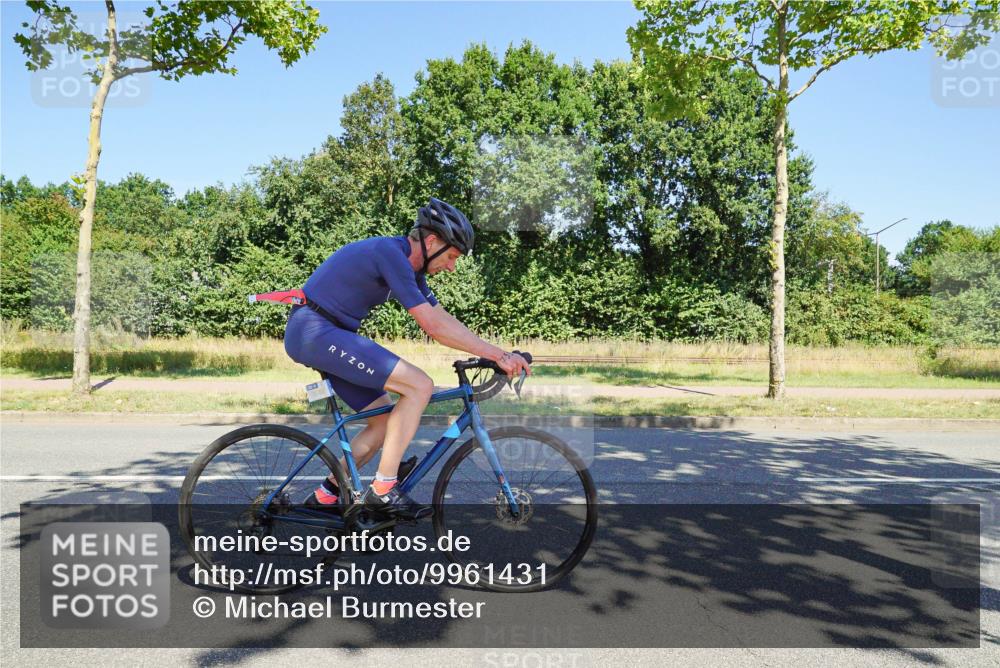 09.08.2026 - GEWOBA Citytriathlon Bremen Michael Burmester http://msf.ph/oto/9961431 09.08.2026 13:13:40 Radfahren 568, 759, 763, 871, 1156 meine-sportfotos.de