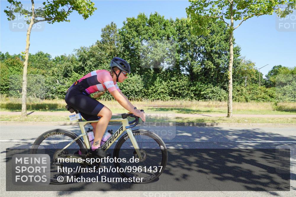 09.08.2026 - GEWOBA Citytriathlon Bremen Michael Burmester http://msf.ph/oto/9961437 09.08.2026 13:13:55 Radfahren 763, 840, 897, 938, 970, 1012, 1156 meine-sportfotos.de