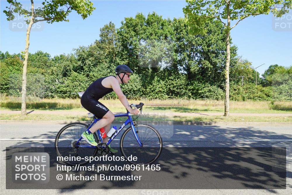 09.08.2026 - GEWOBA Citytriathlon Bremen Michael Burmester http://msf.ph/oto/9961465 09.08.2026 13:15:06 Radfahren 565, 653, 762, 948, 1017, 1136 meine-sportfotos.de