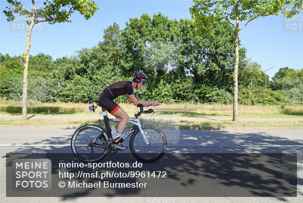 09.08.2026 - GEWOBA Citytriathlon Bremen Michael Burmester http://msf.ph/oto/9961472 09.08.2026 13:15:24 Radfahren 673, 727, 834, 918, 1113, 1126, 1136 meine-sportfotos.de