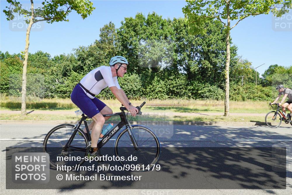 09.08.2026 - GEWOBA Citytriathlon Bremen Michael Burmester http://msf.ph/oto/9961479 09.08.2026 13:15:36 Radfahren 673, 727, 844, 888, 918, 1113 meine-sportfotos.de