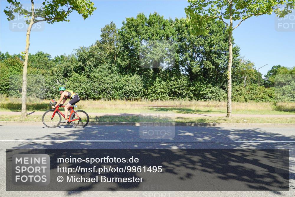 09.08.2026 - GEWOBA Citytriathlon Bremen Michael Burmester http://msf.ph/oto/9961495 09.08.2026 13:16:26 Radfahren 733, 780, 886, 976 meine-sportfotos.de