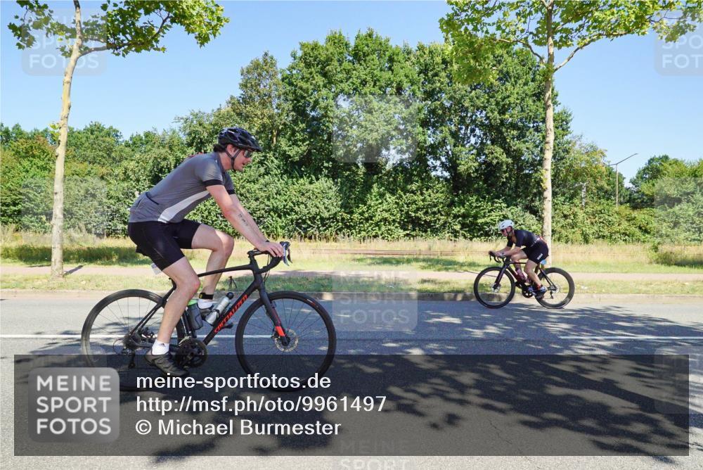 09.08.2026 - GEWOBA Citytriathlon Bremen Michael Burmester http://msf.ph/oto/9961497 09.08.2026 13:16:34 Radfahren 733, 780, 886, 976, 998 meine-sportfotos.de
