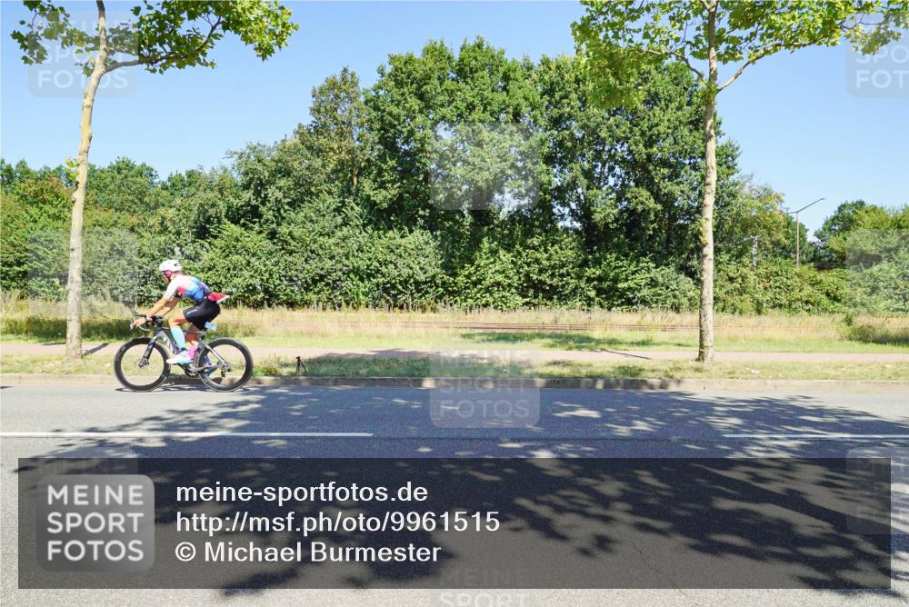 09.08.2026 - GEWOBA Citytriathlon Bremen Michael Burmester http://msf.ph/oto/9961515 09.08.2026 13:17:25 Radfahren 931, 1109 meine-sportfotos.de