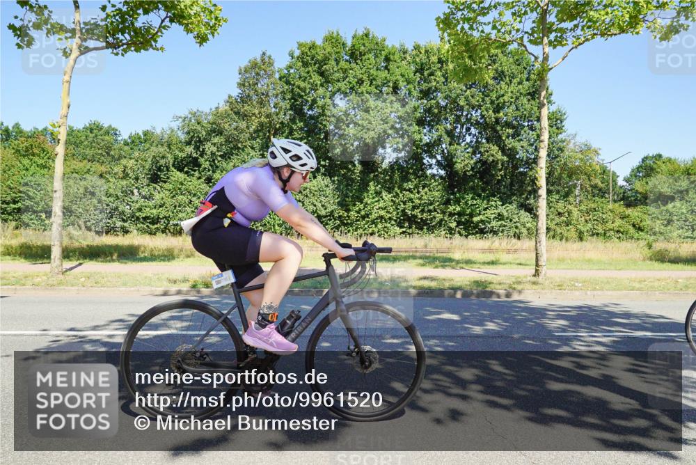 09.08.2026 - GEWOBA Citytriathlon Bremen Michael Burmester http://msf.ph/oto/9961520 09.08.2026 13:17:42 Radfahren 625, 930, 968, 1003, 1132 meine-sportfotos.de