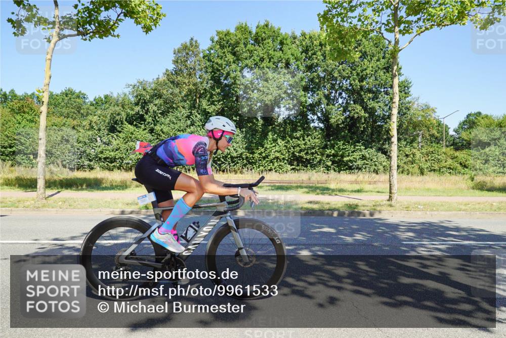 09.08.2026 - GEWOBA Citytriathlon Bremen Michael Burmester http://msf.ph/oto/9961533 09.08.2026 13:18:12 Radfahren 627, 798, 876, 953, 989, 1010 meine-sportfotos.de