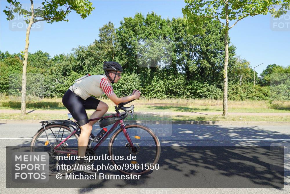 09.08.2026 - GEWOBA Citytriathlon Bremen Michael Burmester http://msf.ph/oto/9961550 09.08.2026 13:18:58 Radfahren 626, 797, 870, 1104, 1115, 1123, 1159 meine-sportfotos.de