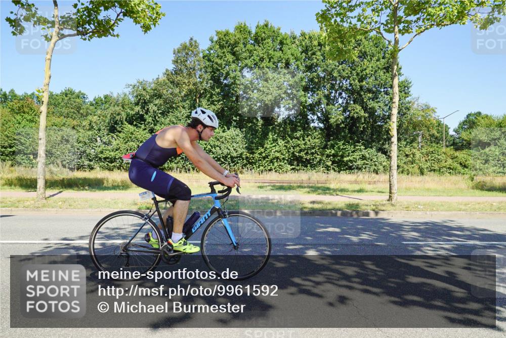 09.08.2026 - GEWOBA Citytriathlon Bremen Michael Burmester http://msf.ph/oto/9961592 09.08.2026 13:21:10 Radfahren 546, 782, 887 meine-sportfotos.de