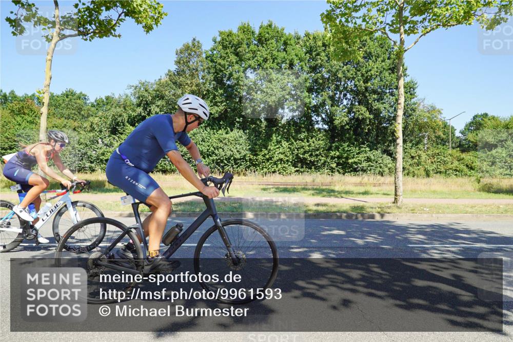 09.08.2026 - GEWOBA Citytriathlon Bremen Michael Burmester http://msf.ph/oto/9961593 09.08.2026 13:21:17 Radfahren 546, 782, 887 meine-sportfotos.de
