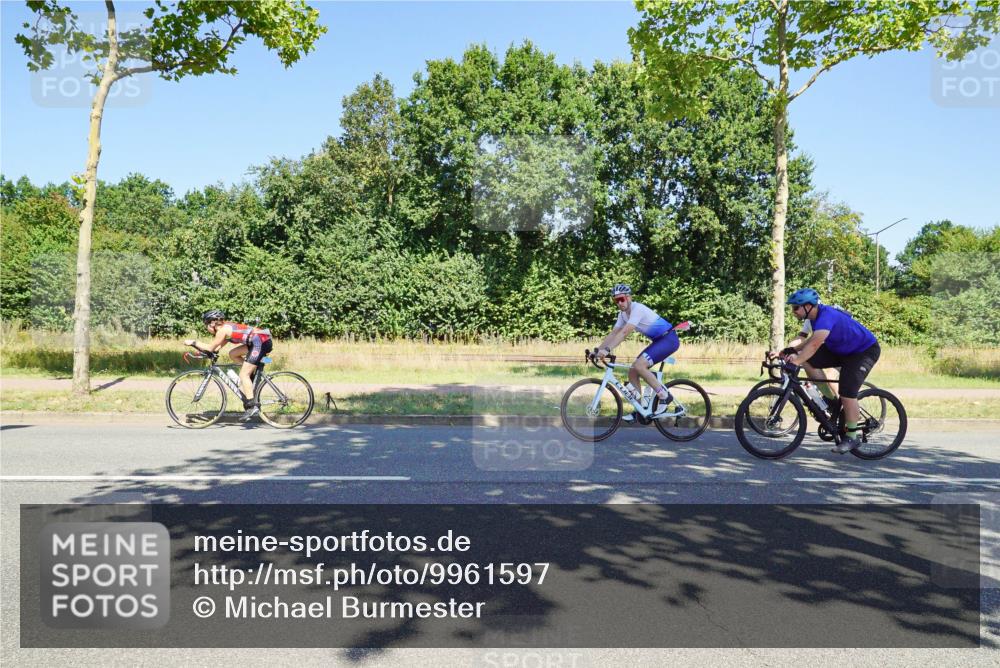 09.08.2026 - GEWOBA Citytriathlon Bremen Michael Burmester http://msf.ph/oto/9961597 09.08.2026 13:21:44 Radfahren 583 meine-sportfotos.de