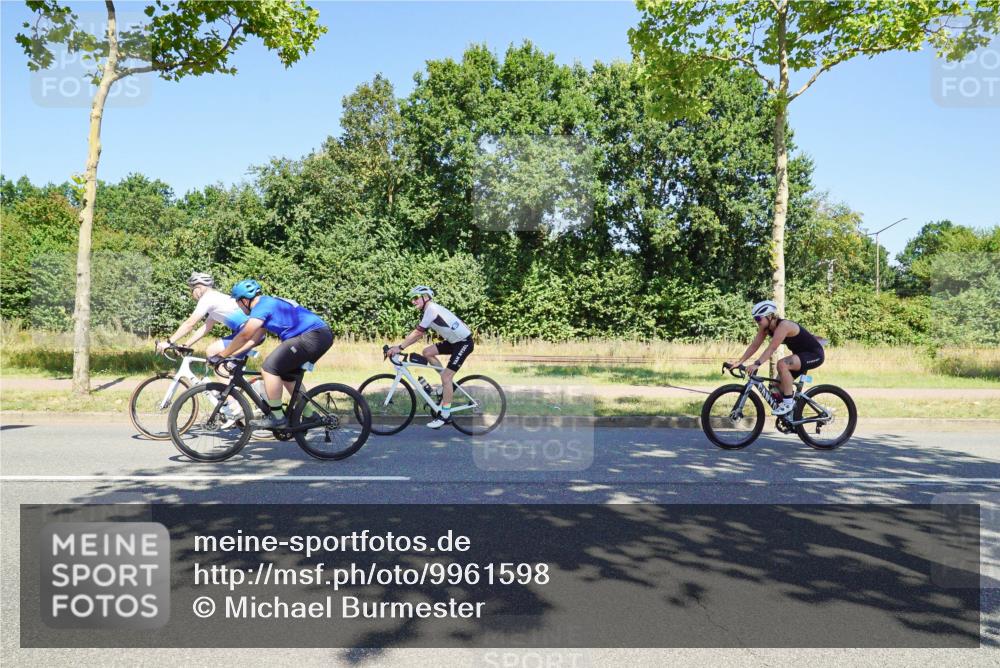 09.08.2026 - GEWOBA Citytriathlon Bremen Michael Burmester http://msf.ph/oto/9961598 09.08.2026 13:21:45 Radfahren 583 meine-sportfotos.de