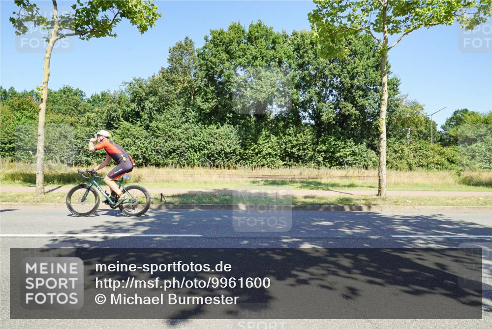 09.08.2026 - GEWOBA Citytriathlon Bremen Michael Burmester http://msf.ph/oto/9961600 09.08.2026 13:22:06 Radfahren  meine-sportfotos.de