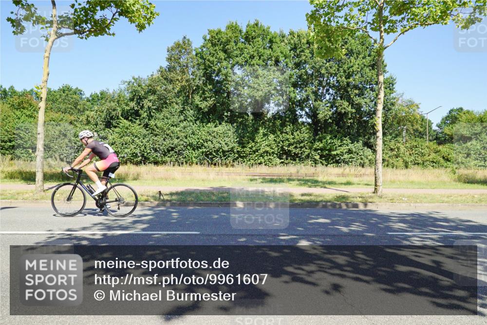 09.08.2026 - GEWOBA Citytriathlon Bremen Michael Burmester http://msf.ph/oto/9961607 09.08.2026 13:22:31 Radfahren 731 meine-sportfotos.de