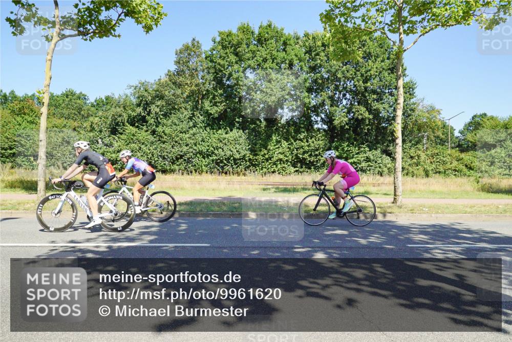 09.08.2026 - GEWOBA Citytriathlon Bremen Michael Burmester http://msf.ph/oto/9961620 09.08.2026 13:23:08 Radfahren 779, 828, 1105, 1106 meine-sportfotos.de