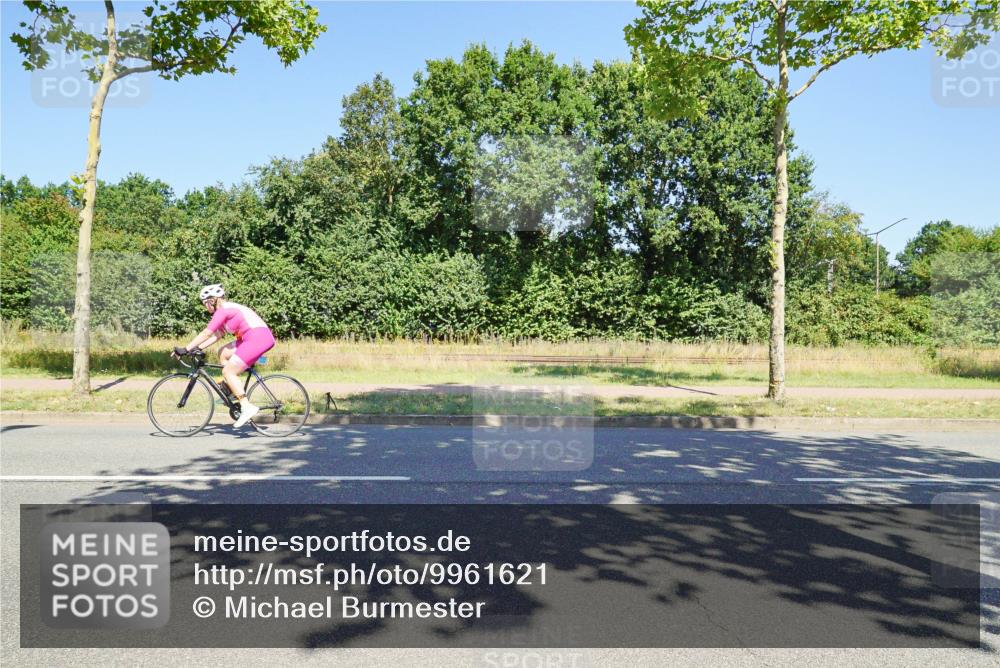 09.08.2026 - GEWOBA Citytriathlon Bremen Michael Burmester http://msf.ph/oto/9961621 09.08.2026 13:23:09 Radfahren 779, 828, 1105, 1106 meine-sportfotos.de