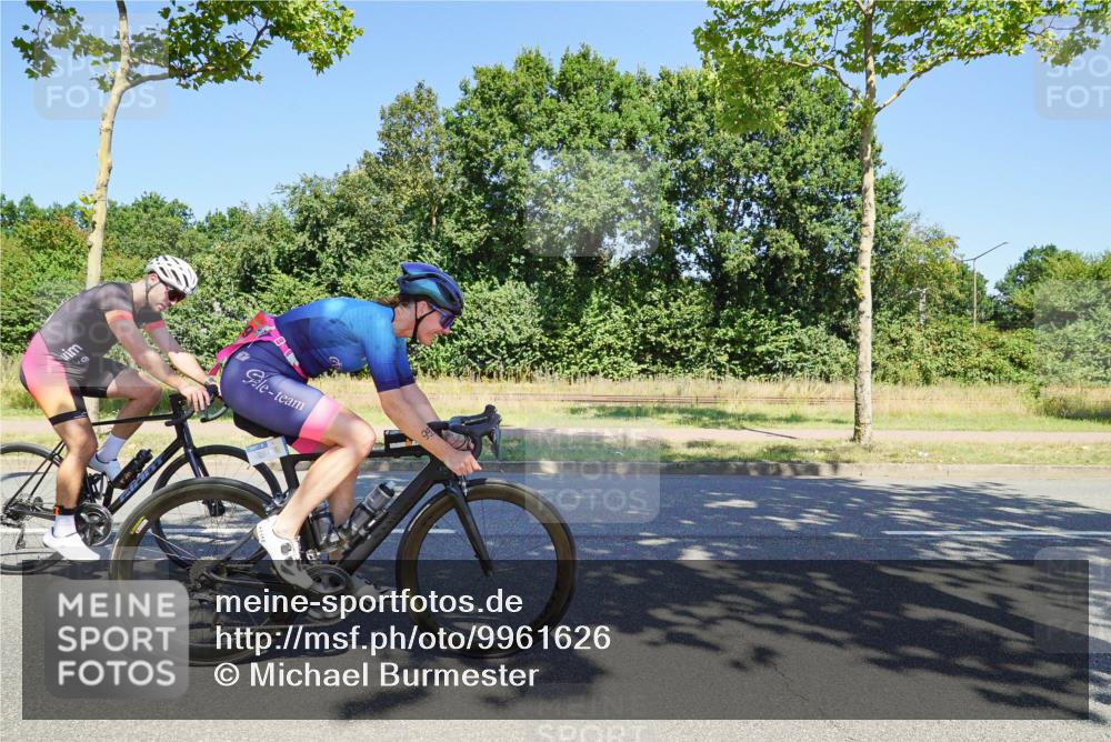 09.08.2026 - GEWOBA Citytriathlon Bremen Michael Burmester http://msf.ph/oto/9961626 09.08.2026 13:23:25 Radfahren 941, 966, 997, 1105, 1122 meine-sportfotos.de