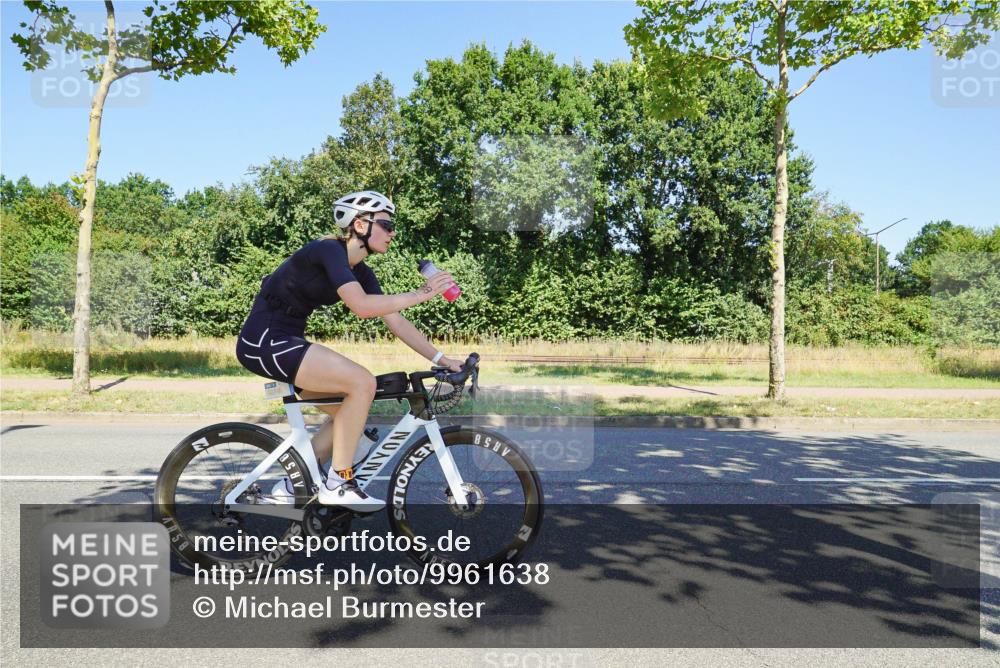 09.08.2026 - GEWOBA Citytriathlon Bremen Michael Burmester http://msf.ph/oto/9961638 09.08.2026 13:24:00 Radfahren 853, 881, 891, 898, 945, 974 meine-sportfotos.de