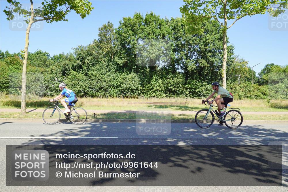 09.08.2026 - GEWOBA Citytriathlon Bremen Michael Burmester http://msf.ph/oto/9961644 09.08.2026 13:24:11 Radfahren 881, 891, 917, 945, 974, 1120 meine-sportfotos.de