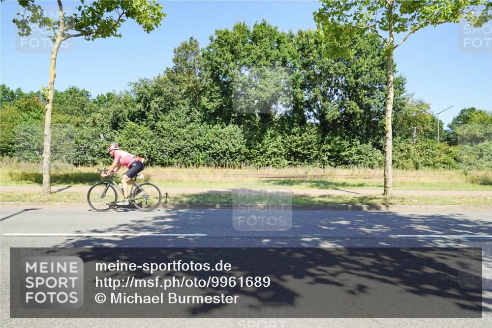 09.08.2026 - GEWOBA Citytriathlon Bremen Michael Burmester http://msf.ph/oto/9961689 09.08.2026 13:28:42 Radfahren  meine-sportfotos.de