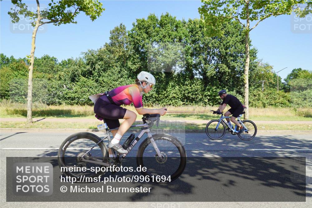 09.08.2026 - GEWOBA Citytriathlon Bremen Michael Burmester http://msf.ph/oto/9961694 09.08.2026 13:29:24 Radfahren 947 meine-sportfotos.de