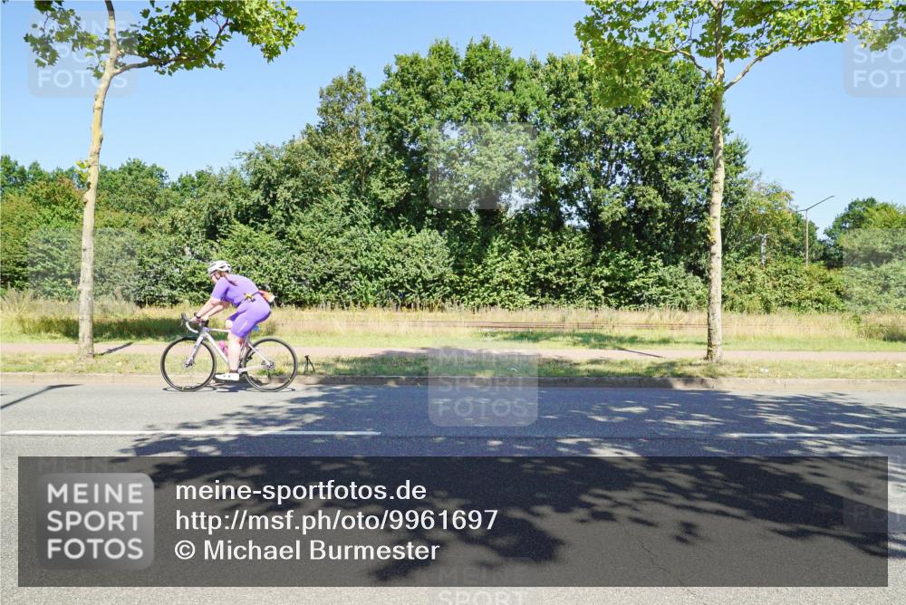 09.08.2026 - GEWOBA Citytriathlon Bremen Michael Burmester http://msf.ph/oto/9961697 09.08.2026 13:29:35 Radfahren 799, 999 meine-sportfotos.de