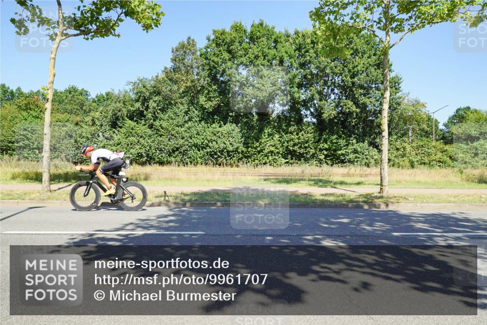 09.08.2026 - GEWOBA Citytriathlon Bremen Michael Burmester http://msf.ph/oto/9961707 09.08.2026 13:30:40 Radfahren 963 meine-sportfotos.de